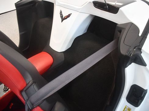 Used 2017 Chevrolet Corvette Grand Sport RWD image 39