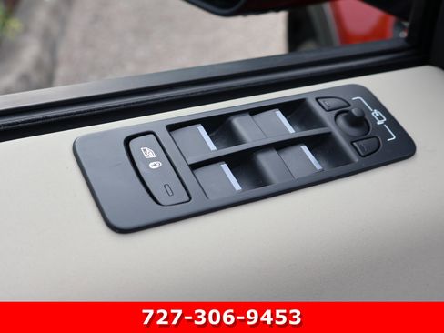 Used 2023 Land Rover Discovery Sport SE image 14