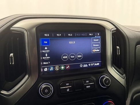 Used 2020 Chevrolet Silverado 1500 LT Trail Boss AWD/4WD image 19