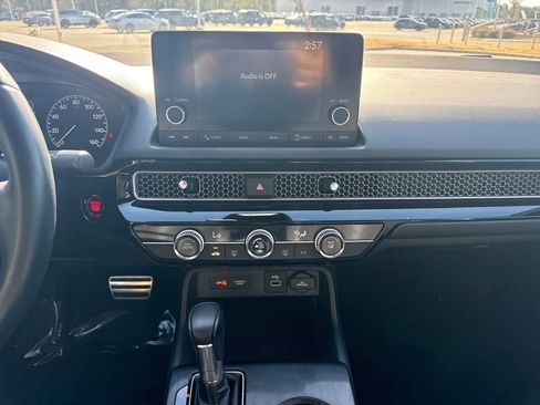 Used 2023 Honda Civic Sport image 17