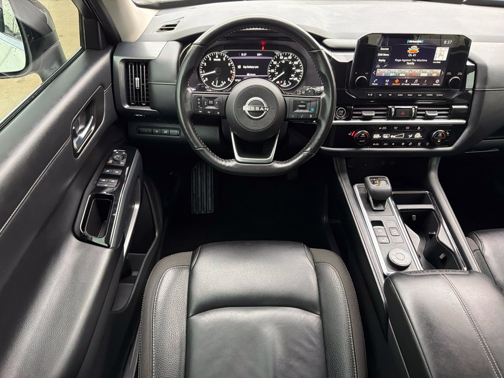 Used 2023 Nissan Pathfinder SL w/ Lighting Package (N92) AWD/4WD image 22
