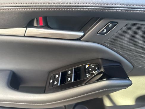 Certified 2025 MAZDA MAZDA3 s Sport image 11