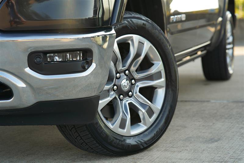 Used 2019 RAM 1500 Limited AWD/4WD image 16