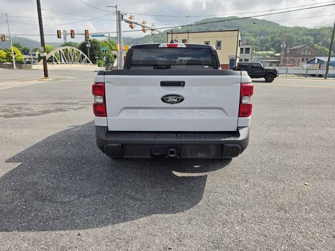 Used 2025 Ford Maverick XLT w/ Equipment Group 301A AWD/4WD image 7