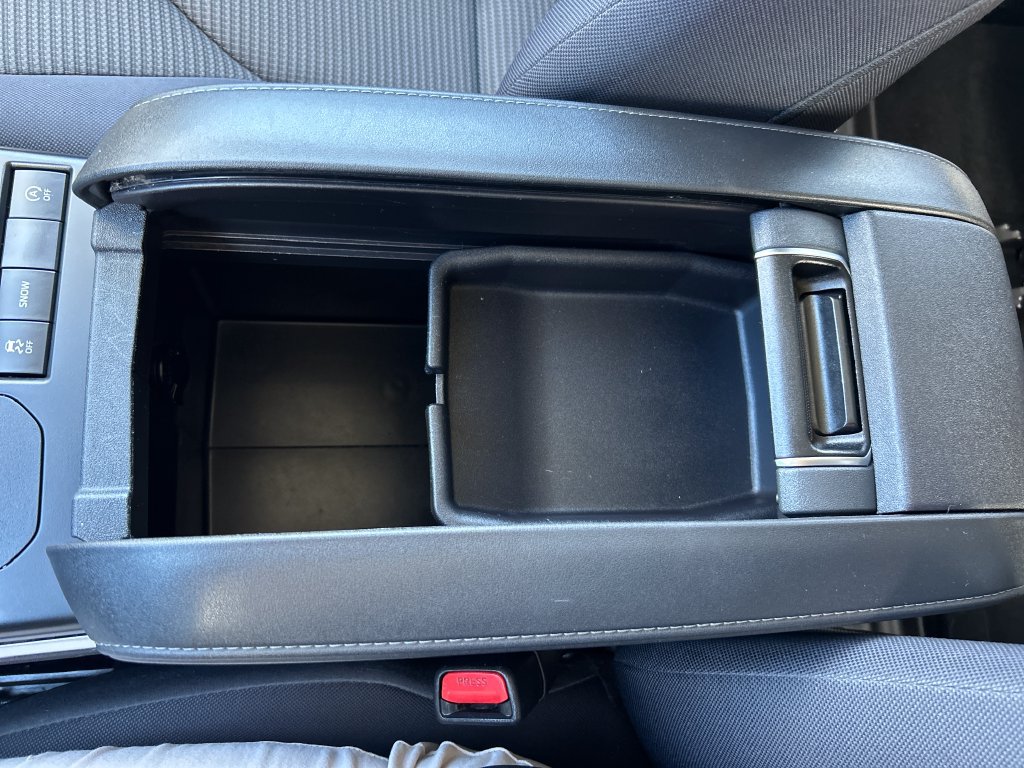 Certified 2020 Toyota Highlander L FWD image 26