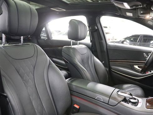 Used 2018 Mercedes-Benz S 560 4MATIC Sedan image 13