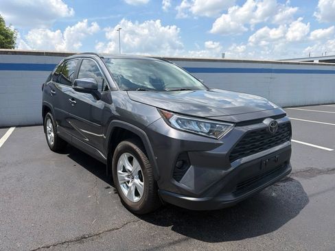 Used 2021 Toyota RAV4 XLE w/ Convenience Package AWD/4WD image 7