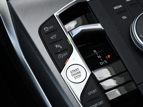 Used 2025 BMW M240i Coupe image 18