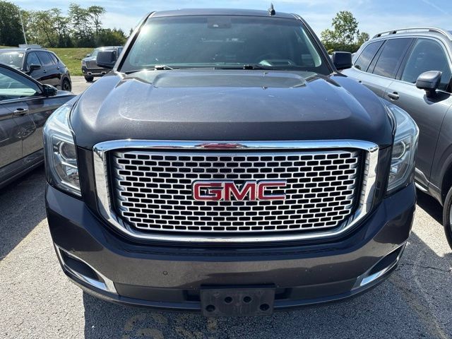 Used 2017 GMC Yukon Denali w/ Open Road Package AWD/4WD image 8
