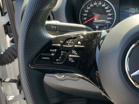 Used 2025 Mercedes-Benz Sprinter 2500 image 28