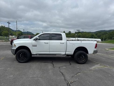 Used 2017 RAM 2500 Laramie AWD/4WD image 5