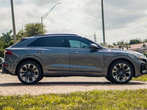 Used 2025 Audi Q8 Prestige image 6