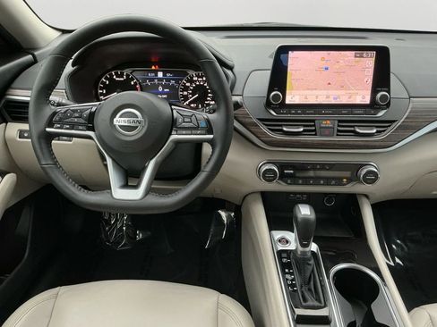 Used 2021 Nissan Altima 2.5 SL FWD image 16