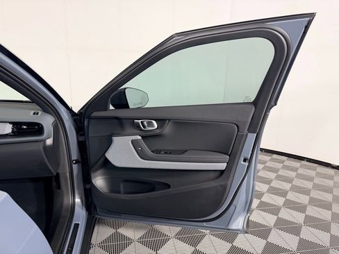 Used 2022 Polestar Polestar 2 Long Range Dual Motor image 31