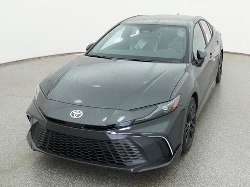 New 2026 Toyota Camry SE FWD image 3