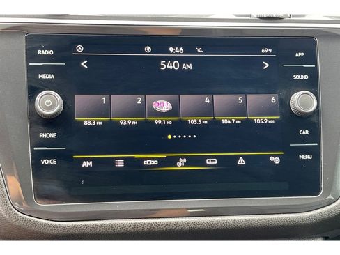 Used 2023 Volkswagen Tiguan SE R-Line FWD image 27
