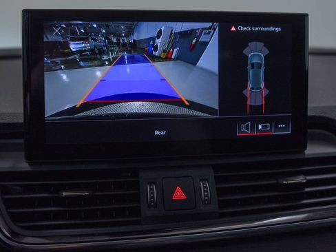 Used 2023 Audi Q5 2.0T Premium w/ Convenience Package image 19