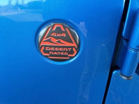 Certified 2023 Jeep Gladiator Mojave w/ Dual Top Group image 9