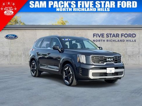 Used 2025 Kia Telluride S FWD image 1