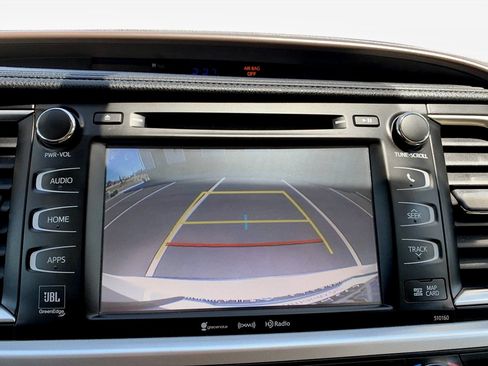 Used 2016 Toyota Highlander Limited AWD/4WD image 25