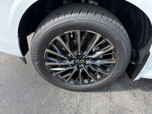 New 2026 INFINITI QX80 Autograph w/ Premium Cargo Package image 8