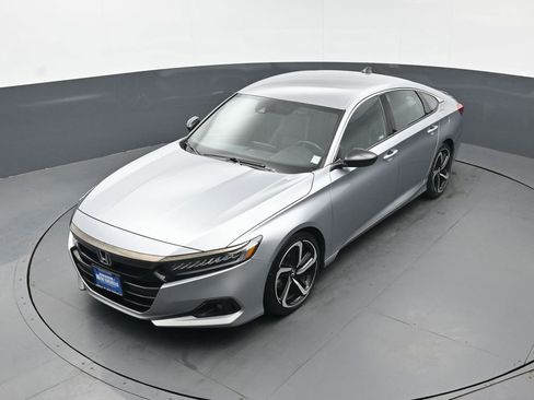 Certified 2022 Honda Accord Sport image 40