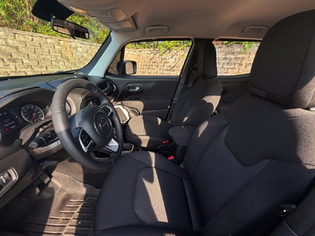 Used 2020 Jeep Renegade Sport FWD image 20
