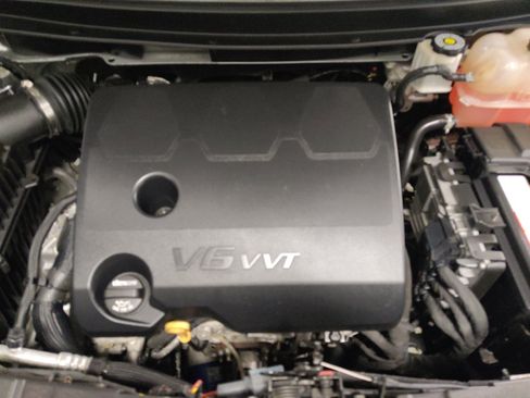 Used 2020 Chevrolet Traverse LS FWD image 30