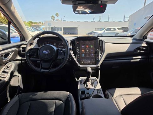 Certified 2024 Subaru Crosstrek 2.5i Limited w/ Crosstrek Mirror Package AWD/4WD image 17