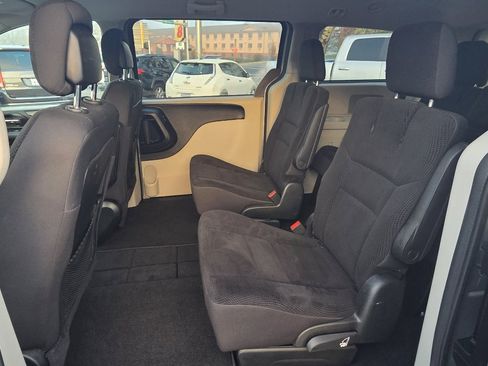 Used 2017 Dodge Grand Caravan SE w/ Power Window Group image 17