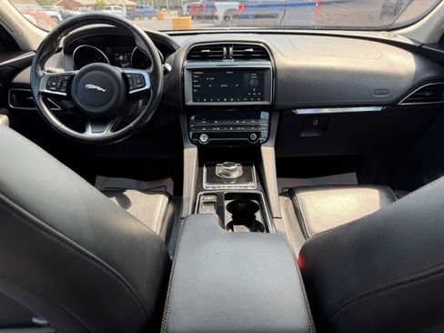 Used 2020 Jaguar F-PACE Prestige image 20
