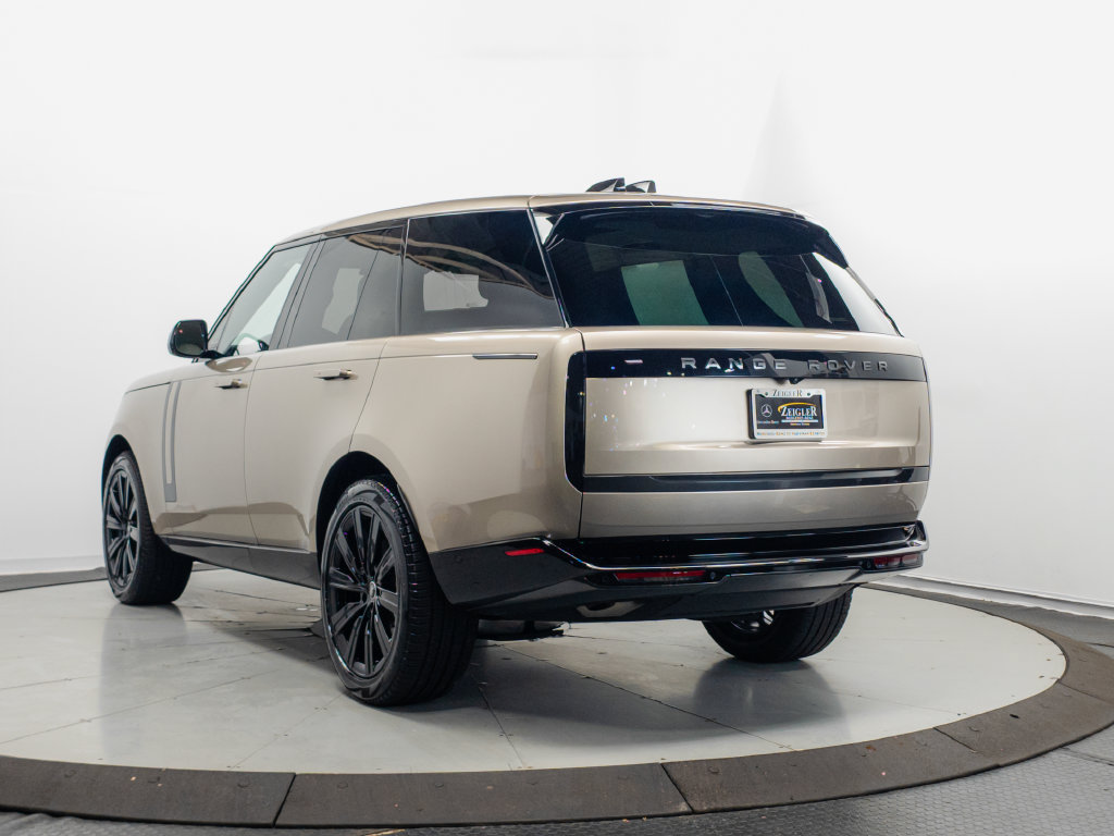 Used 2025 Land Rover Range Rover SE AWD/4WD image 34