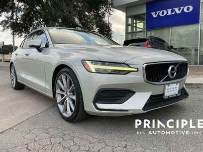 Used 2020 Volvo S60 T5 Momentum