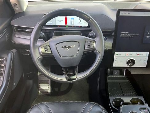 Used 2021 Ford Mustang Mach-E Premium image 6