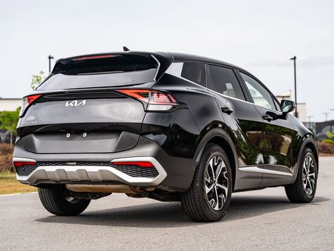 Used 2023 Kia Sportage EX FWD image 7
