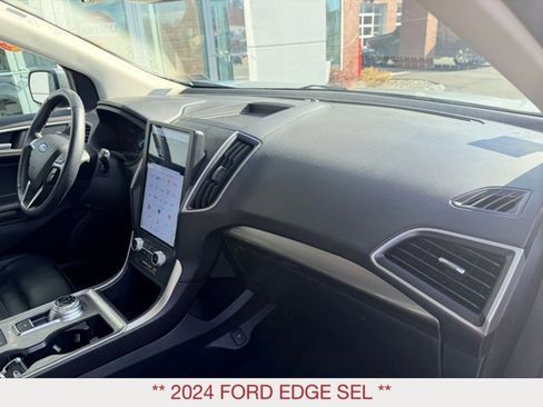 Used 2024 Ford Edge SEL image 9
