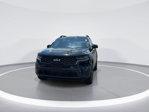 Used 2022 Kia Sorento S image 2