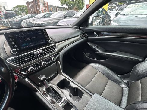 Used 2020 Honda Accord Sport image 24