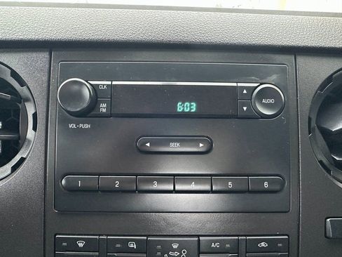 Used 2015 Ford F250 XL w/ Power Equipment Group image 3