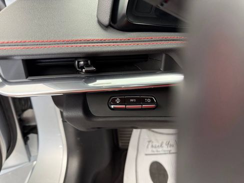 Used 2020 Chevrolet Corvette Stingray Preferred Cpe w/ 2LT Preferred Equipment Group RWD image 41