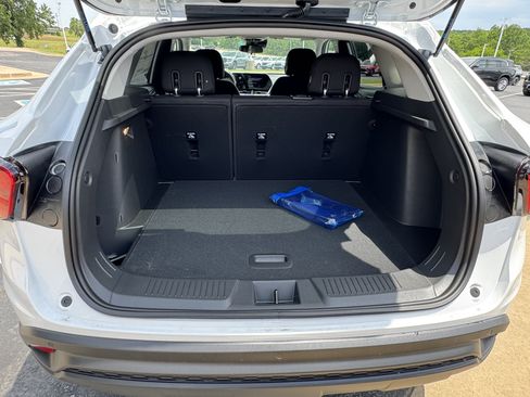 New 2026 Chevrolet Trax LS w/ Driver Confidence Package FWD image 5