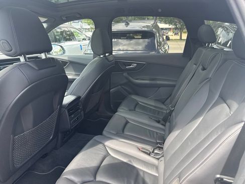 Used 2025 Audi Q7 3.0T Premium Plus AWD/4WD image 16