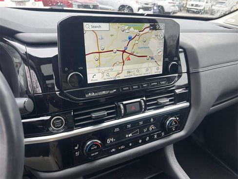 Used 2024 Nissan Pathfinder Platinum w/ Cargo Package image 24