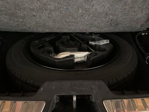 Used 2018 Volvo XC90 T6 Momentum w/ Convenience Package AWD/4WD image 75