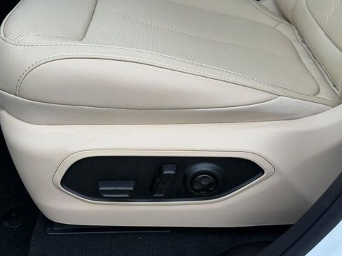 New 2025 Jeep Grand Cherokee L Limited w/ Luxury Tech Group II AWD/4WD image 18