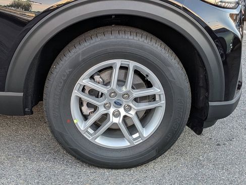 New 2026 Ford Explorer Active w/ Active Comfort Package image 13