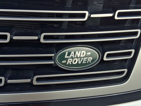 Used 2023 Land Rover Range Rover Long Wheelbase SE AWD/4WD image 34