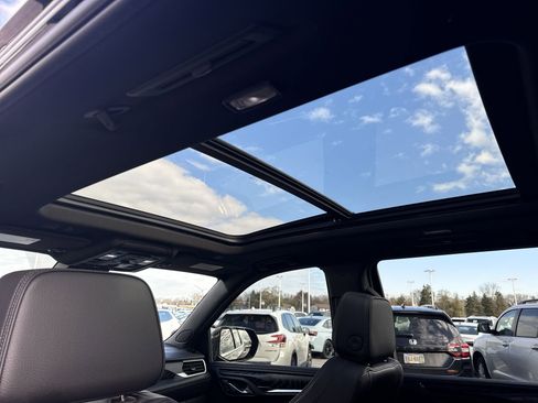 Used 2023 GMC Yukon Denali image 19