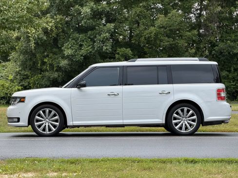 Used 2018 Ford Flex Limited w/ Equipment Group 303A AWD/4WD image 8