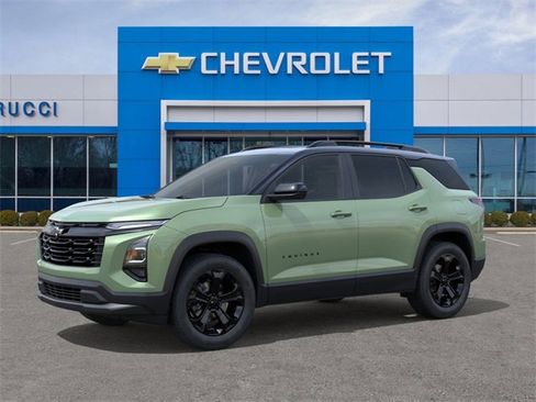 New 2026 Chevrolet Equinox LT image 2